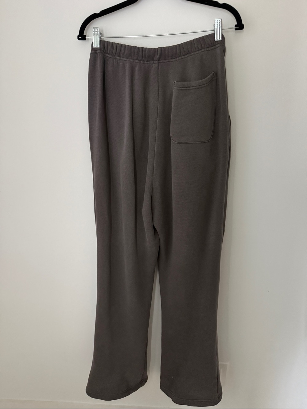ELWOOD CORE STRAIGHT LEG SWEATPANT - Picture 2 of 4